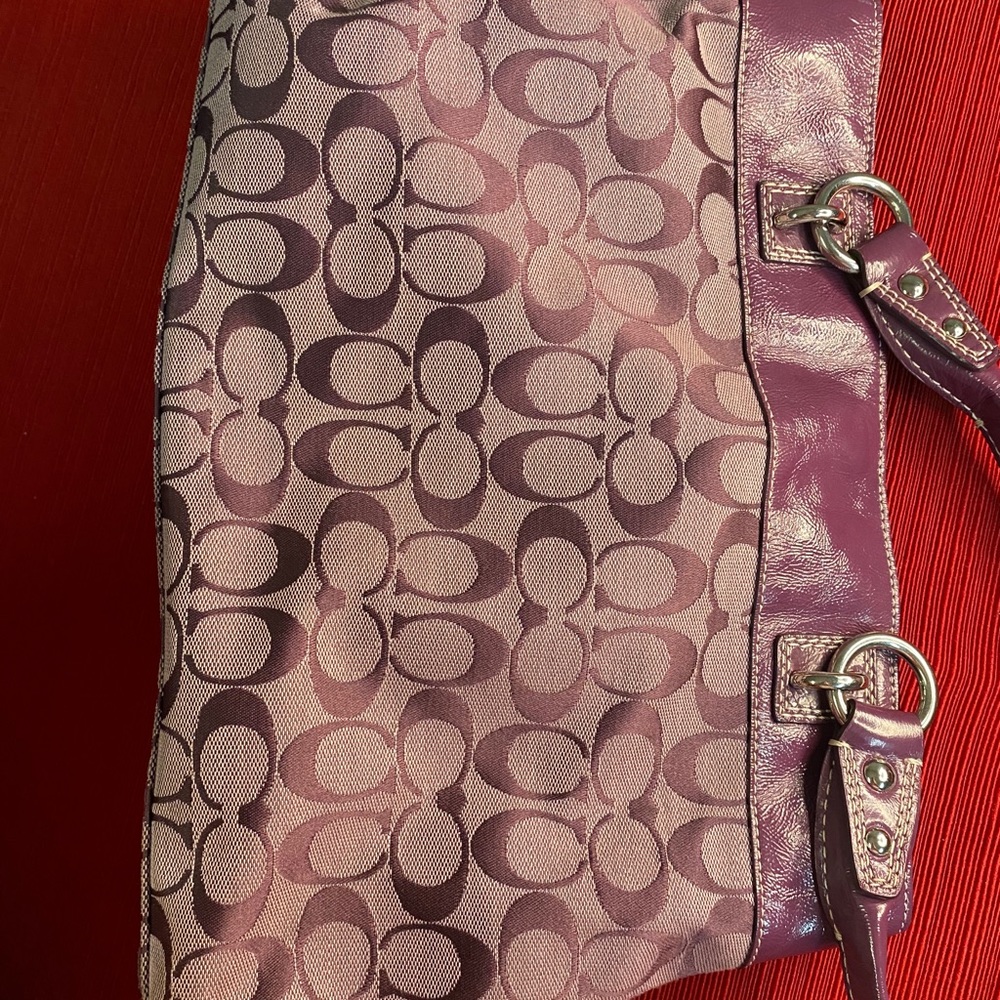 Coach Bag - Picture 4 of 8